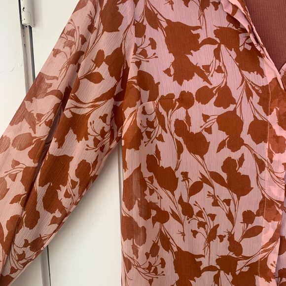 Blouse - Picture 8 of 10